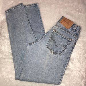 Levi’s 550 Relaxed Fit Tapered Leg